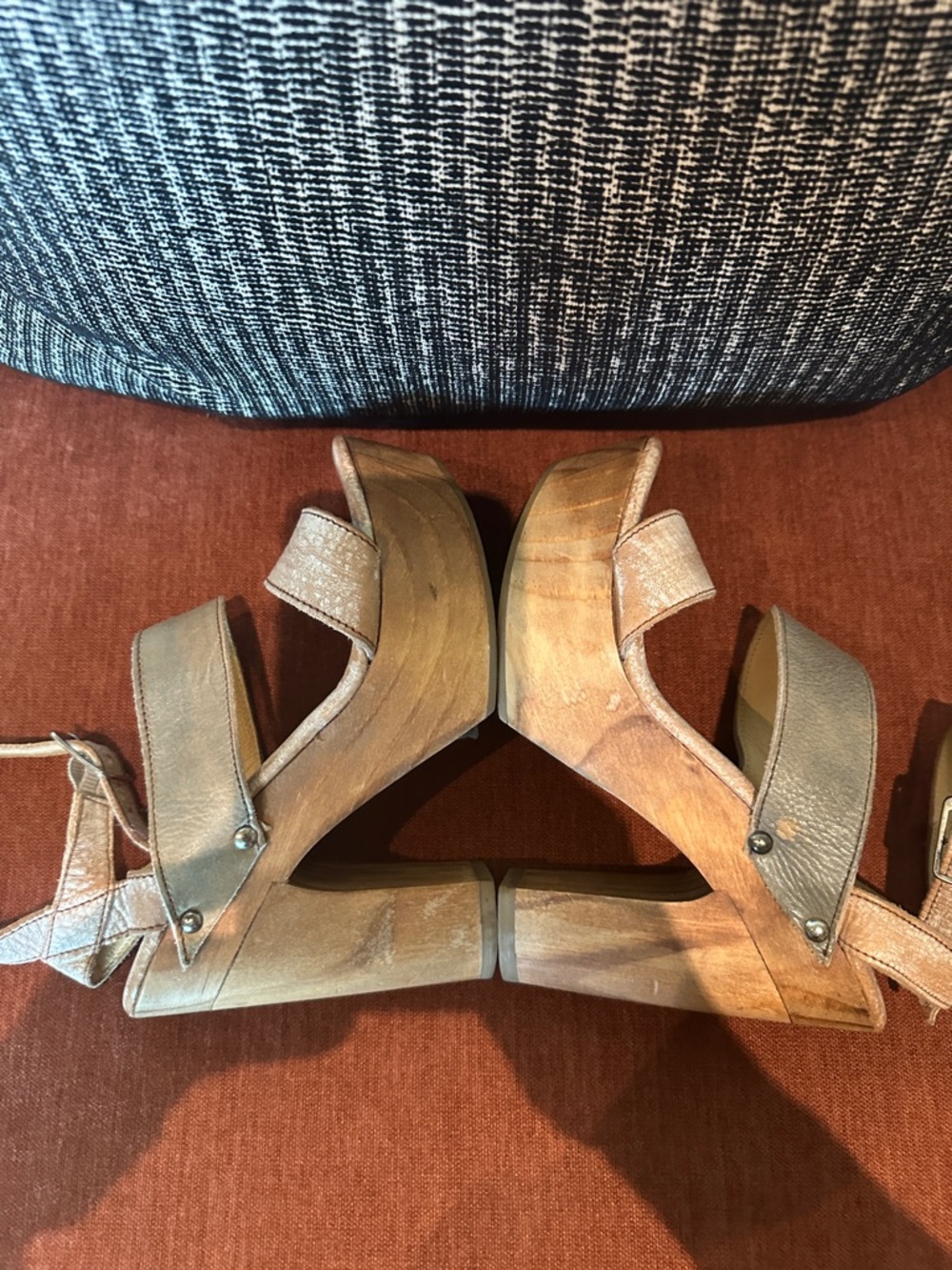 BED/STU Women’s Neutral Two-Band Platform Sandals